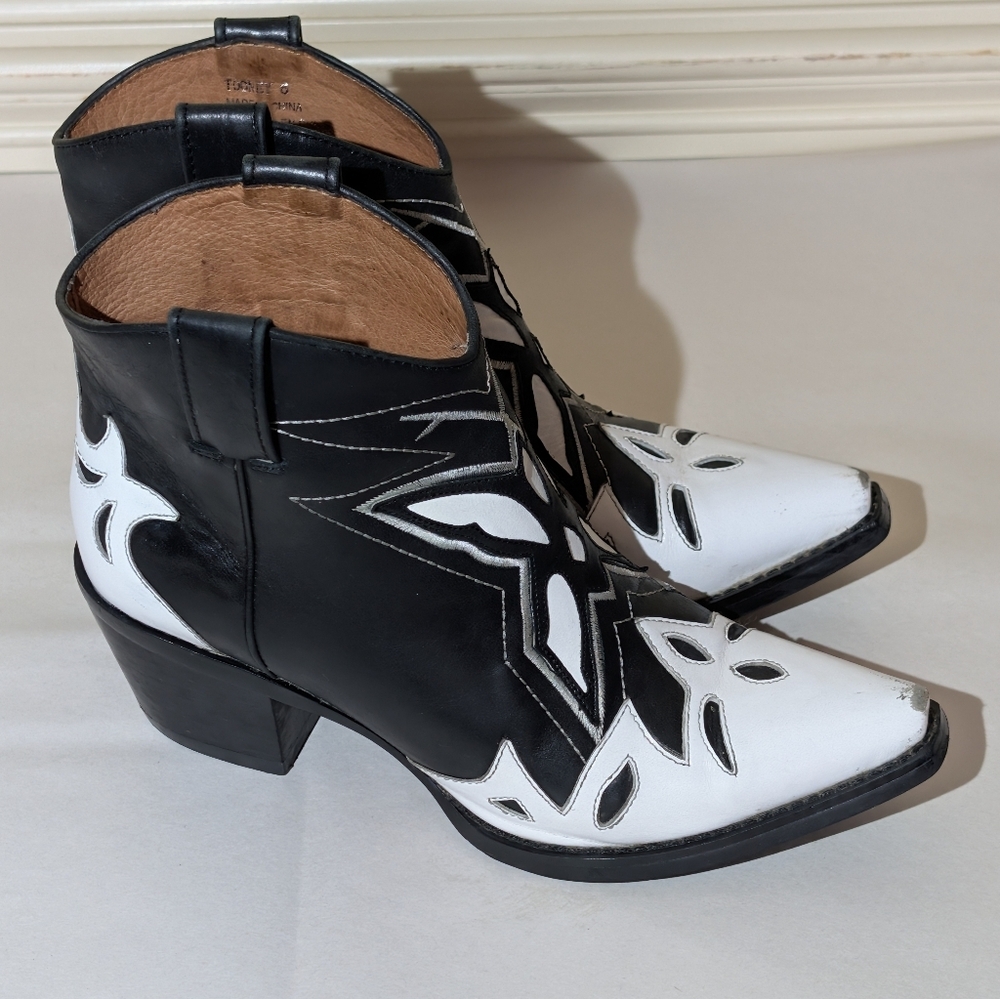 Black And White Tooney Jeffery Campbell Cowboy Booties Size 6 Western - Picture 3 of 13